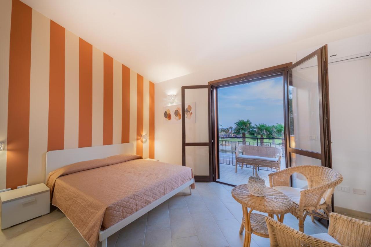 Hotel Lo Scorcio Sullo Stagnone Marsala Exterior foto